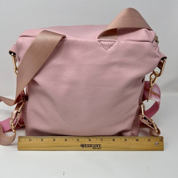 Fawn Design Diaper bag in Vegan blush pink backpack or a messenger bag - Picture 12 of 16
